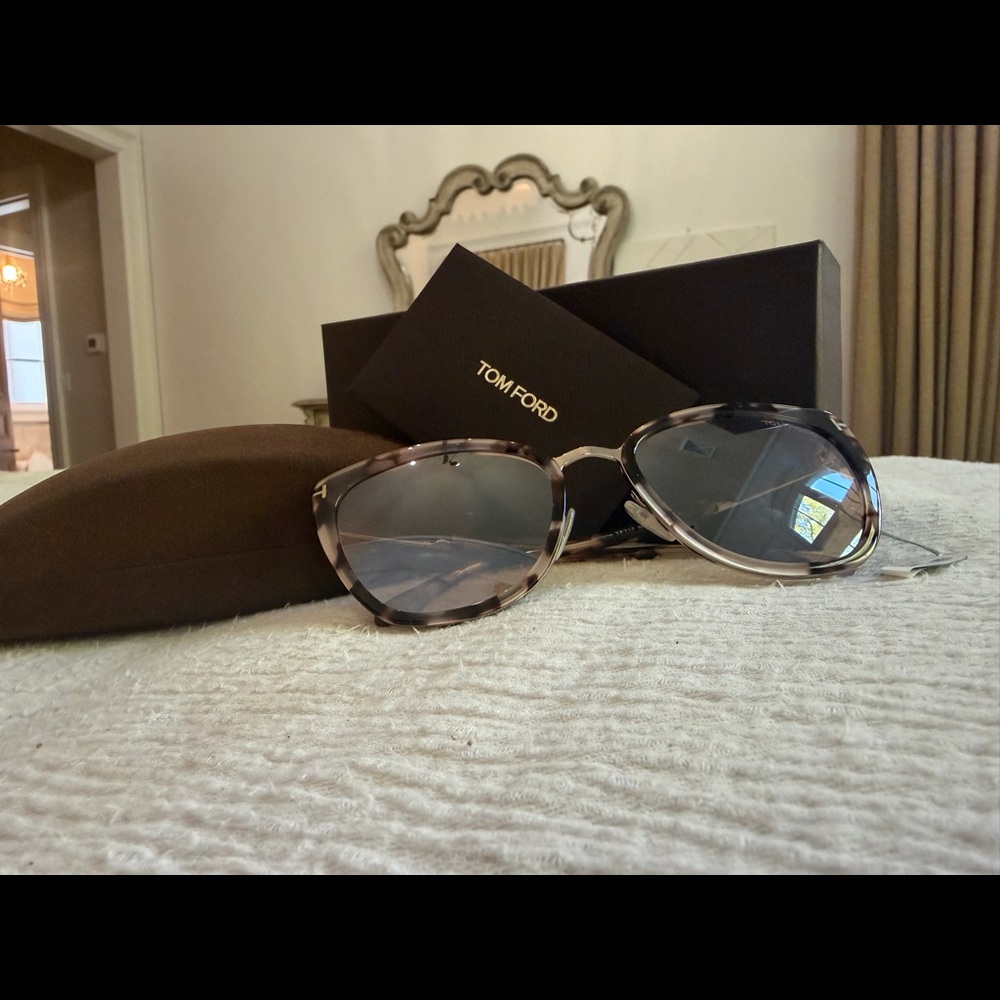 Tom Ford Simona cat eye sunglasses